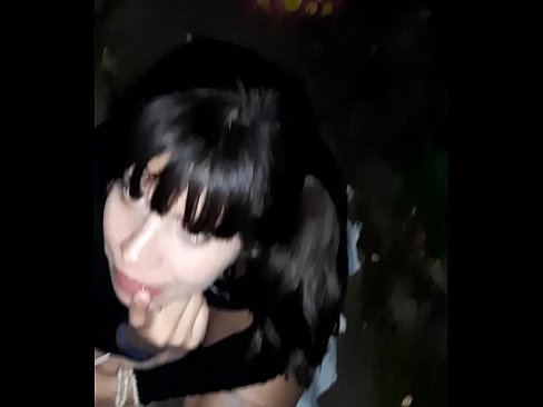 ❤️ Na ulici natečen penis u zamjenu za slatkiše Porno kod nas ❌️❤