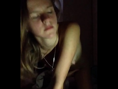 ❤️ Djevojka masturbira i svršava Porno kod nas ❌️❤